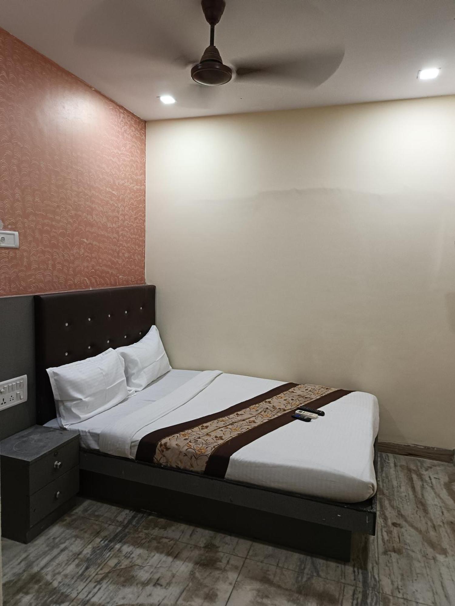 Hotel Urban Comfort Bombaj Zewnętrze zdjęcie